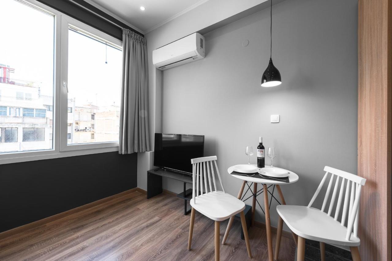 Wallstreet, The Luxury Suites Thessaloniki Buitenkant foto